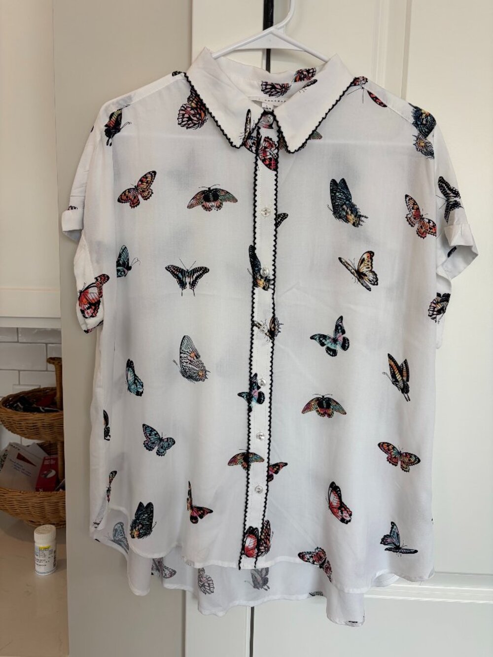 Jane + Delancey; Large; Short Sleeve Shirt